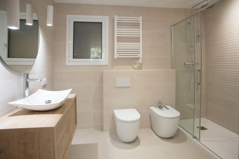 Apartment à vendre à Barcelona, Espagne, 2 chambres, No. 141109 - photo 16