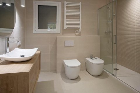 Apartment à vendre à Barcelona, Espagne, 2 chambres, No. 141109 - photo 13