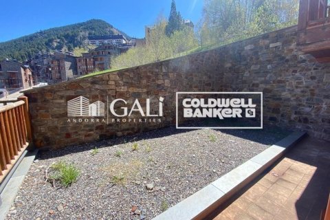 Huoneisto myytävänä Principado De Andorra (Ninguna Poblacion Tiene C.P.), Lleida, Espanja, 1 makuuhuone, 107 m2 No. 156972 - kuva 13