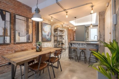 Apartment à vendre à Madrid, Espagne, 2 chambres, 120 m2 No. 156966 - photo 2