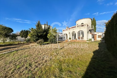 Talo myytävänä Empuriabrava, Girona, Espanja, 3 makuuhuonetta, 160 m2 No. 156969 - kuva 2