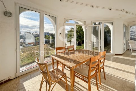 Talo myytävänä Empuriabrava, Girona, Espanja, 3 makuuhuonetta, 160 m2 No. 156969 - kuva 3