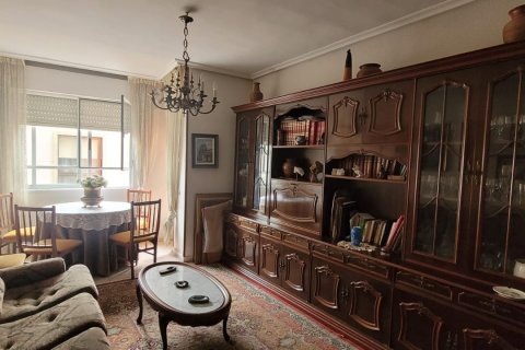 Apartment for sale in La Baneza, Leon, Spain 4 bedrooms, 134 sq.m. No. 185825 - photo 12