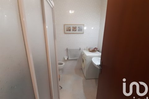 Apartment for sale in La Baneza, Leon, Spain 4 bedrooms, 134 sq.m. No. 185825 - photo 23