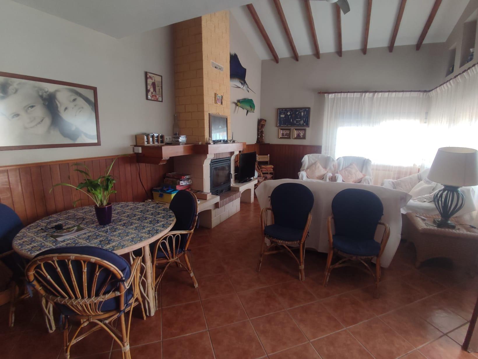 Villa i Guardamar del Segura, Alicante, Spanien 5 sovrum, 199 kvm. Nr. 79018