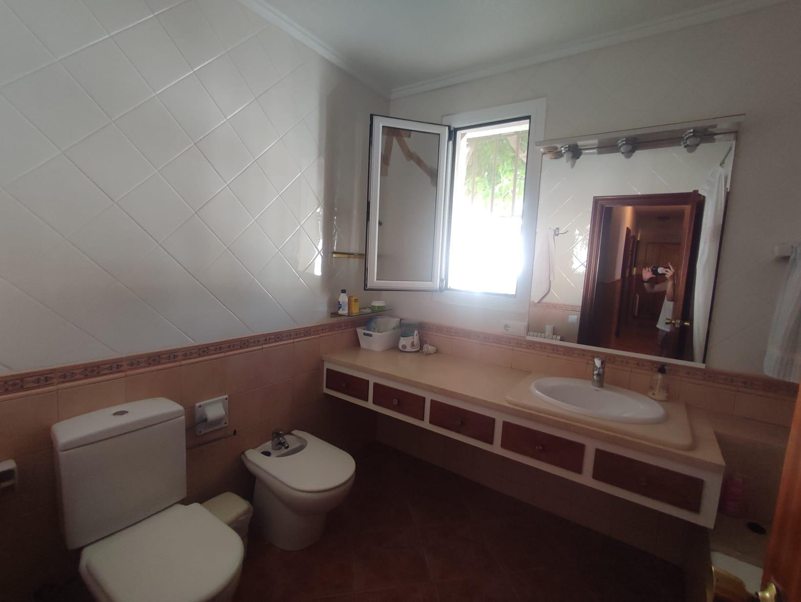 Villa i Guardamar del Segura, Alicante, Spanien 5 sovrum, 199 kvm. Nr. 79018