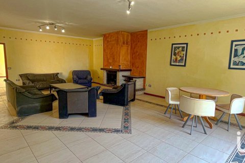 Dom w San Isidro De Abona, Tenerife, Hiszpania 6 sypialni, 8000 mkw. nr 154212 – zdjęcie 10