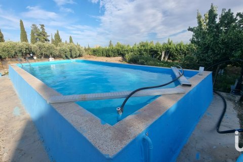 Сasa en venta en Vinyols i els Arcs, Tarragona, España 6 dormitorios, 176 m2 No. 154218 - foto 2