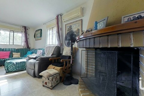 Сasa en venta en Vinyols i els Arcs, Tarragona, España 6 dormitorios, 176 m2 No. 154218 - foto 17