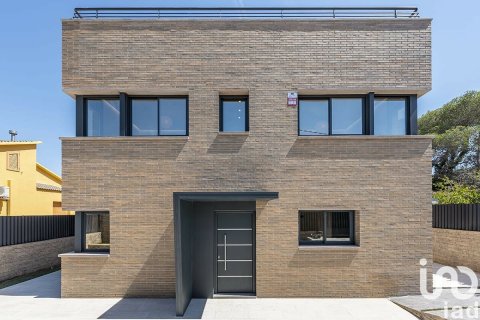 Dom w Canyelles, Barcelona, Hiszpania 5 sypialni, 332 mkw. nr 154214 – zdjęcie 3