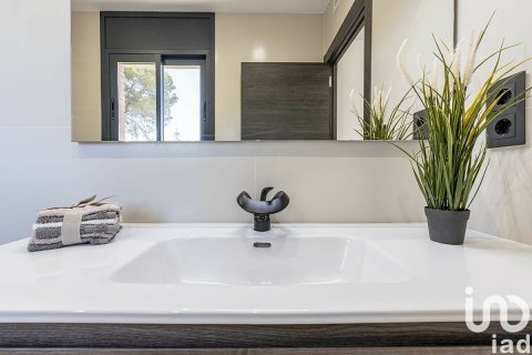 Dom w Canyelles, Barcelona, Hiszpania 5 sypialni, 332 mkw. nr 154214 – zdjęcie 22