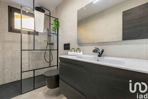 Dom w Canyelles, Barcelona, Hiszpania 5 sypialni, 332 mkw. nr 154214 – zdjęcie 21