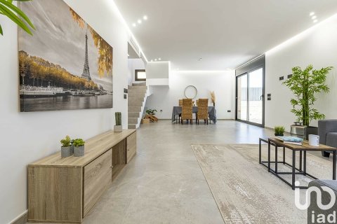 Dom w Canyelles, Barcelona, Hiszpania 5 sypialni, 332 mkw. nr 154214 – zdjęcie 11