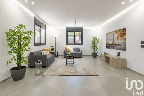 Dom w Canyelles, Barcelona, Hiszpania 5 sypialni, 332 mkw. nr 154214 – zdjęcie 10