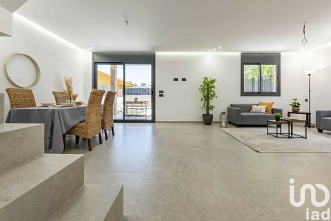 Dom w Canyelles, Barcelona, Hiszpania 5 sypialni, 332 mkw. nr 154214 – zdjęcie 12