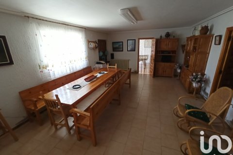 Сasa en venta en Cuadros, León, España 5 dormitorios, 285 m2 No. 154216 - foto 5
