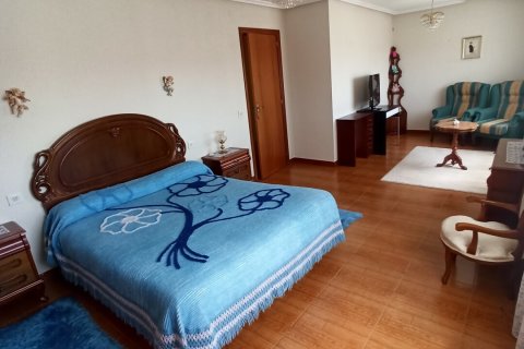 Сasa en venta en Cuadros, León, España 5 dormitorios, 285 m2 No. 154216 - foto 10