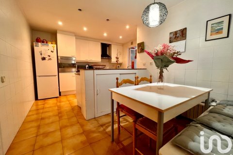 Talo myytävänä Sant Andreu de Llavaneres, Barcelona, Espanja, 4 makuuhuonetta, 180 m2 No. 154213 - kuva 13