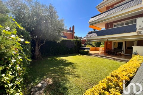 Hus i Sant Andreu de Llavaneres, Barcelona, Spanien 4 sovrum, 180 kvm. Nr. 154213