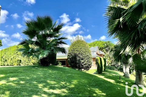 Talo myytävänä Sant Andreu de Llavaneres, Barcelona, Espanja, 4 makuuhuonetta, 180 m2 No. 154213 - kuva 21