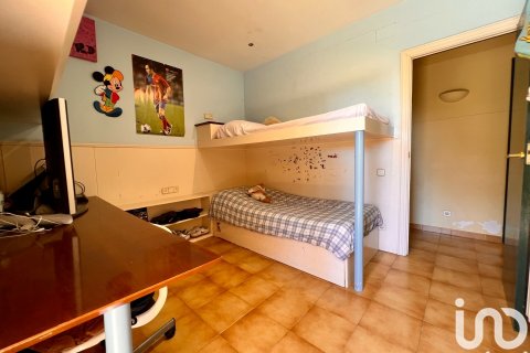 Talo myytävänä Sant Andreu de Llavaneres, Barcelona, Espanja, 4 makuuhuonetta, 180 m2 No. 154213 - kuva 19