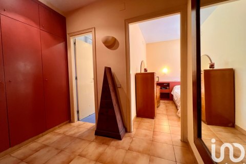 Talo myytävänä Sant Andreu de Llavaneres, Barcelona, Espanja, 4 makuuhuonetta, 180 m2 No. 154213 - kuva 16