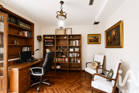 Apartment for sale in Cordoba, Spain 4 bedrooms, 300 sq.m. No. 172228 - photo 10