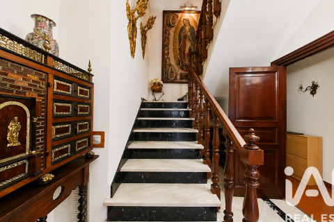 Apartment for sale in Cordoba, Spain 4 bedrooms, 300 sq.m. No. 172228 - photo 21