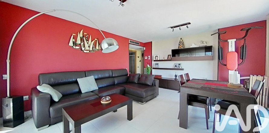Apartment in Sant Carles De La Rapita, Tarragona, Spain 2 bedrooms, 87 sq.m. No. 172229