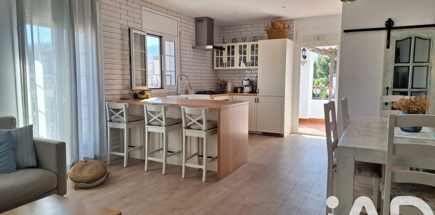 Apartment in Mont-roig del Camp, Tarragona, Spain 4 bedrooms, 155 sq.m. No. 172227