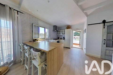 Apartment for sale in Mont-roig del Camp, Tarragona, Spain 4 bedrooms, 155 sq.m. No. 172227 - photo 4
