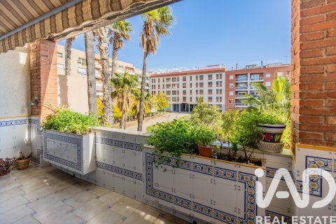 Dzīvoklis pārdošanā Vilanova i la Geltru, Barcelona, Spānijā 4 istabas, 238.73 m2 Nr. 172226 - attēls 2
