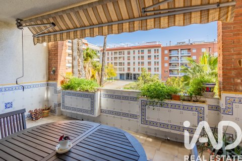 Dzīvoklis pārdošanā Vilanova i la Geltru, Barcelona, Spānijā 4 istabas, 238.73 m2 Nr. 172226 - attēls 3