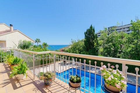 Villa à vendre Dehesa De Campoamor, Alicante, Espagne, 7 chambres, 240 m2 No. 138232 - photo 3