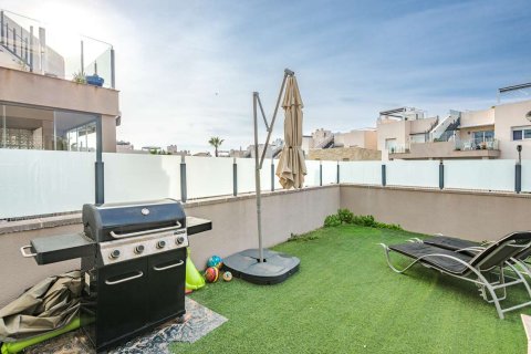Bungalow till salu i Torrevieja, Alicante, Spanien 3 sovrum, 82 kvm. Nr. 149287 - foto 25