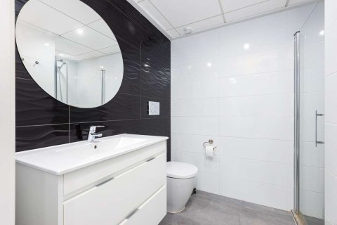 Bungalow till salu i Torrevieja, Alicante, Spanien 3 sovrum, 82 kvm. Nr. 149287 - foto 13