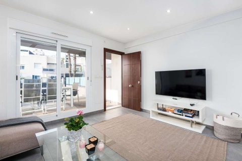 Bungalow till salu i Torrevieja, Alicante, Spanien 3 sovrum, 82 kvm. Nr. 149287 - foto 3