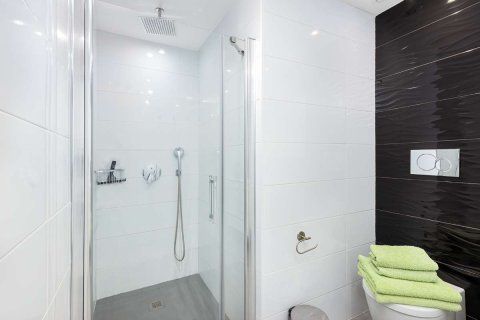 Bungalow till salu i Torrevieja, Alicante, Spanien 3 sovrum, 82 kvm. Nr. 149287 - foto 17