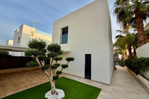 Huvila myytävänä Ciudad Quesada, Alicante, Espanja, 3 makuuhuonetta, 125 m2 No. 149289 - kuva 2
