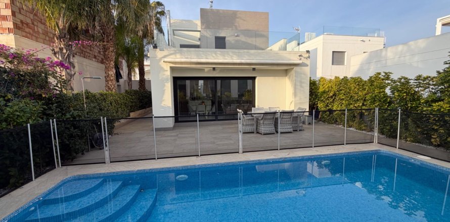 Huvila Ciudad Quesada, Alicante, Espanja 3 makuuhuonetta, 125 m2 No. 149289