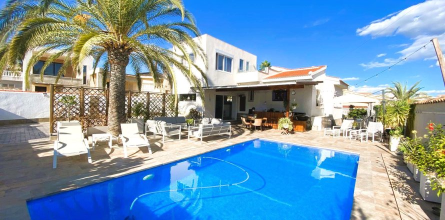 Huvila Ciudad Quesada, Alicante, Espanja 5 makuuhuonetta, 139 m2 No. 149291