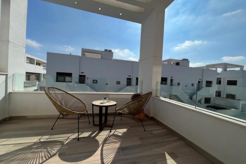Huvila myytävänä Los Balcones, Alicante, Espanja, 3 makuuhuonetta, 220 m2 No. 149286 - kuva 26