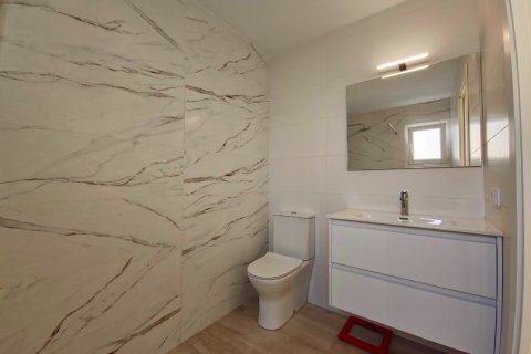 Duplex zum Verkauf in Cabo Roig, Alicante, Spanien 3 Schlafzimmer, 80 m2 Nr. 181213 - Foto 12