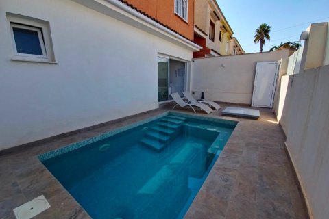 Duplex in Cabo Roig, Alicante, Spanien 3 Schlafzimmer, 80 m2 Nr. 181213