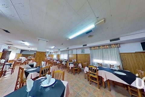 Hus till salu i Elche, Alicante, Spanien 4 sovrum, 420 kvm. Nr. 152917 - foto 29