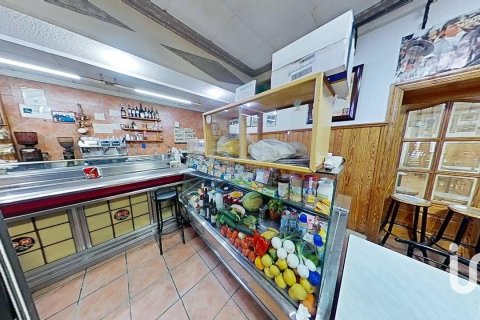 Hus till salu i Elche, Alicante, Spanien 4 sovrum, 420 kvm. Nr. 152917 - foto 23