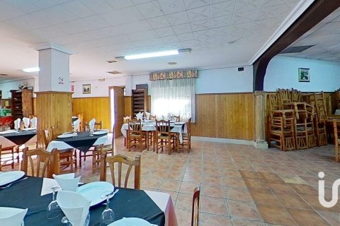 Hus till salu i Elche, Alicante, Spanien 4 sovrum, 420 kvm. Nr. 152917 - foto 28