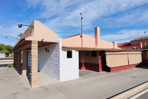 Hus till salu i Elche, Alicante, Spanien 4 sovrum, 420 kvm. Nr. 152917 - foto 14