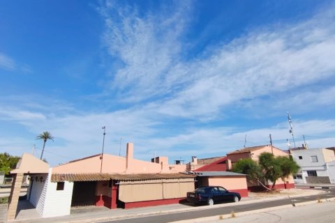 Hus till salu i Elche, Alicante, Spanien 4 sovrum, 420 kvm. Nr. 152917 - foto 7