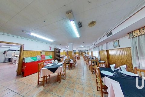 Hus till salu i Elche, Alicante, Spanien 4 sovrum, 420 kvm. Nr. 152917 - foto 26